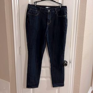Dark wash Old Navy Curvy Skinny jeans 12